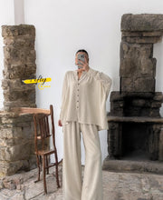 Charger l&#39;image dans la galerie, Ensemble beige ample uni, chemise et pantalon
